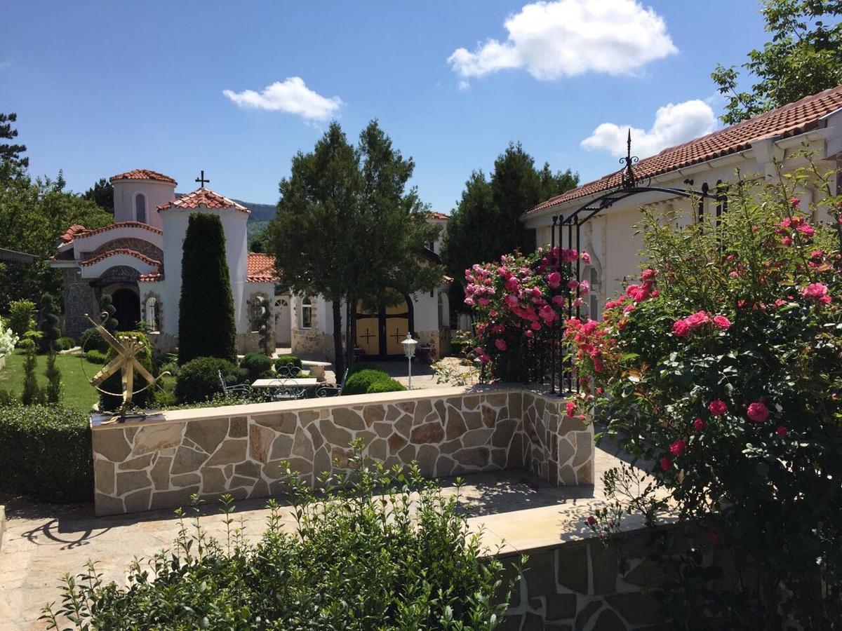 Villa St. Michael Madara ภายนอก รูปภาพ