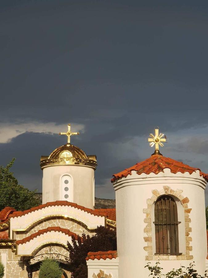 Villa St. Michael Madara ภายนอก รูปภาพ