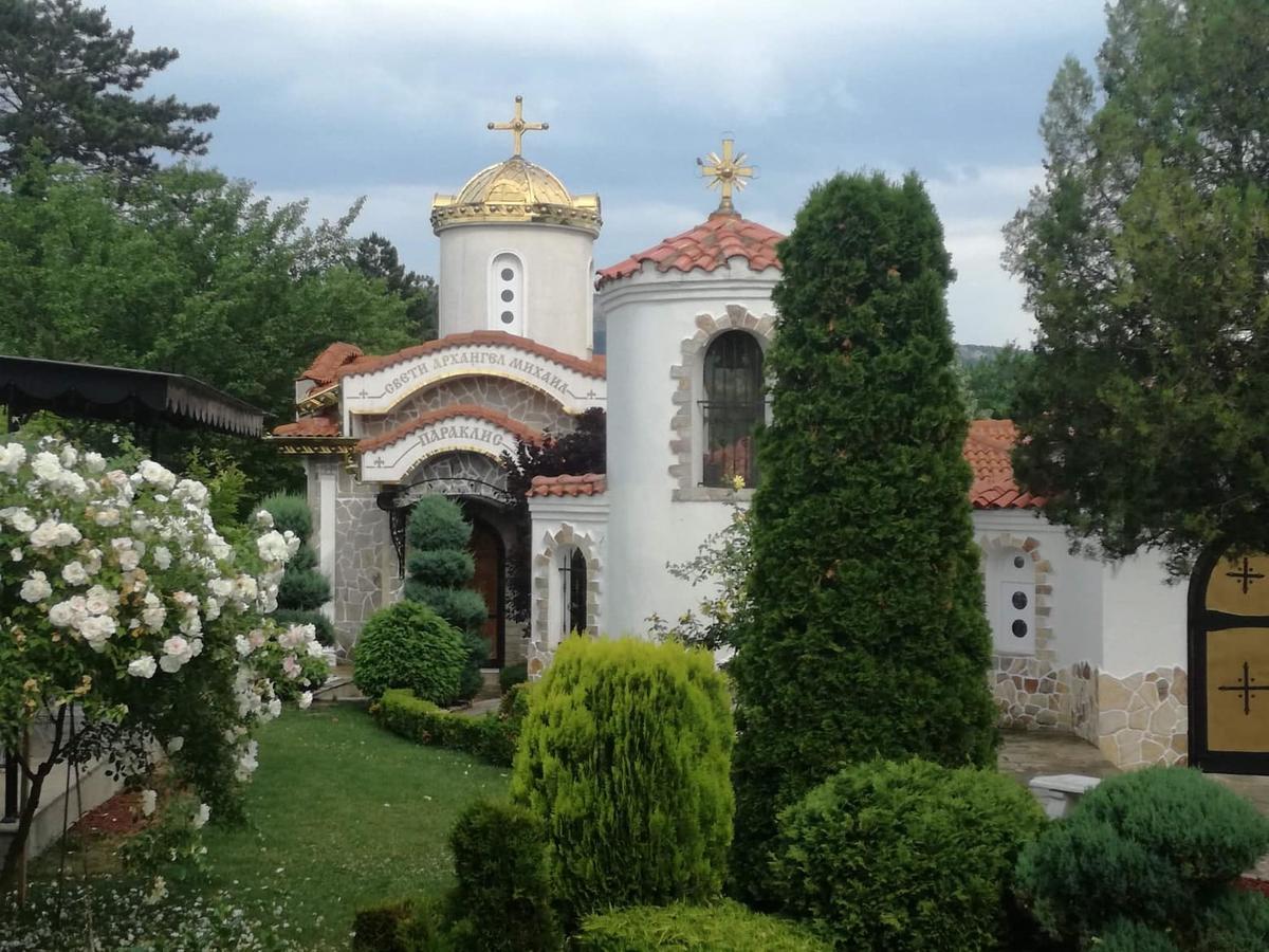 Villa St. Michael Madara ภายนอก รูปภาพ