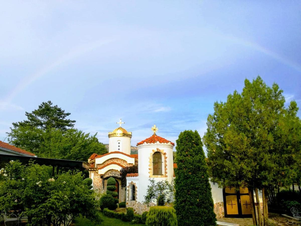 Villa St. Michael Madara ภายนอก รูปภาพ